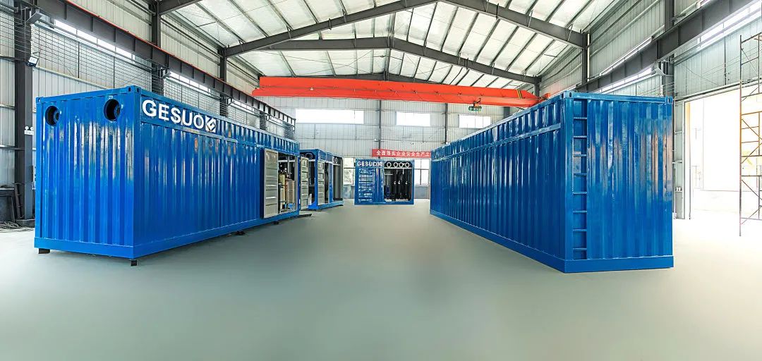 172123977.jpg c244507d09714458c35ef5d0c207fef4.jpg